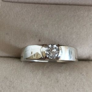 NWOT Sterling Silver Ring With White Topaz